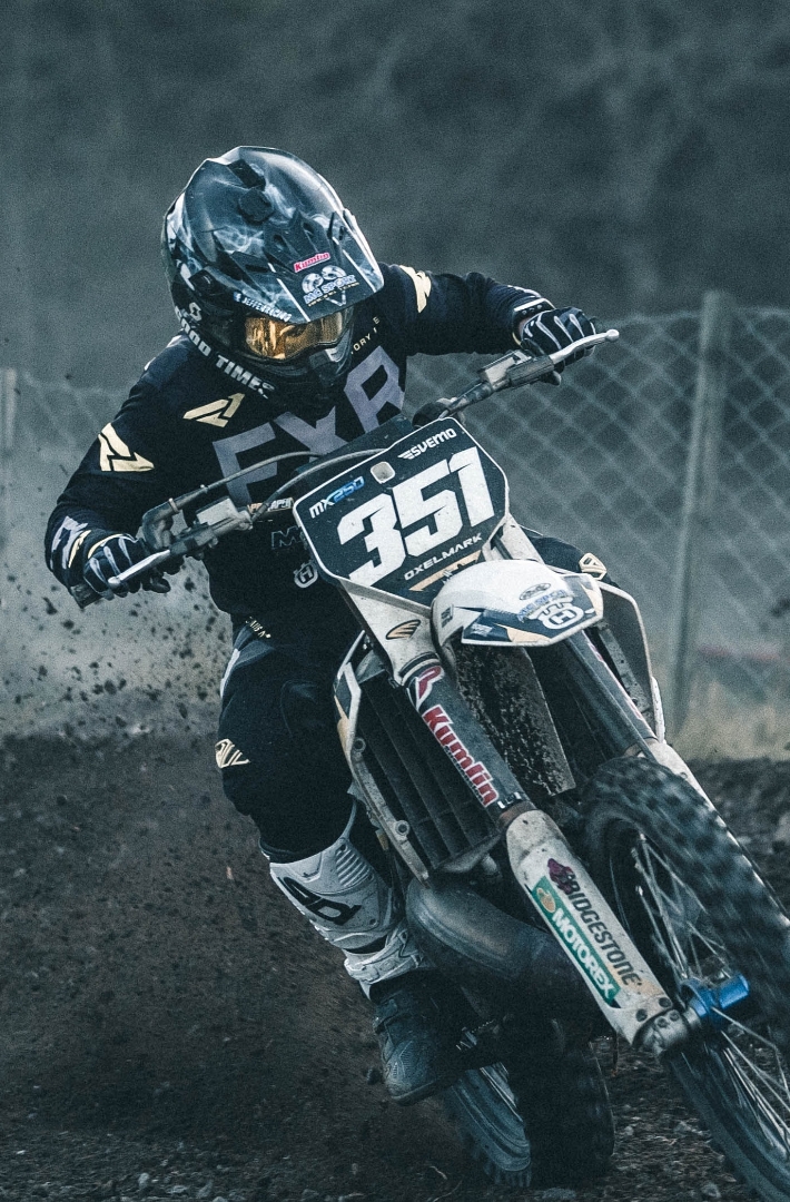 Moto Stickers Paget Colors